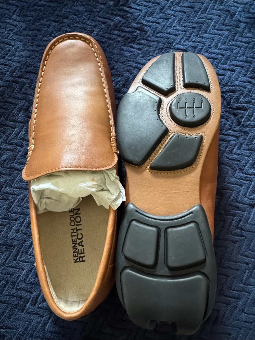 NWT! Kenneth Cole Reaction Men’s Tan Leather Slip-On Loafers